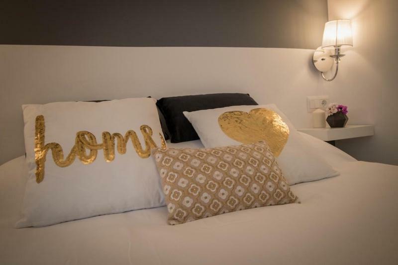 Andalucia Garden Apartment เบนัลมาเดนา ภายนอก รูปภาพ